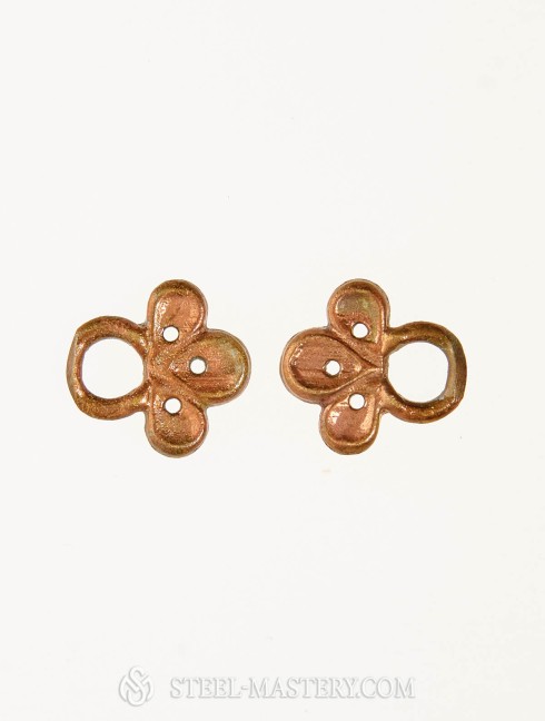 Garment eyelets late 15th century Buttons, hooks, pins