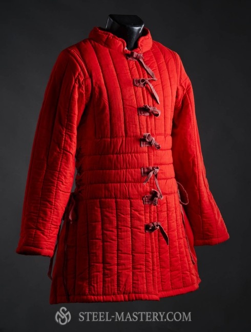 Red women’s gambeson, L-size Armadura acolchada preparada