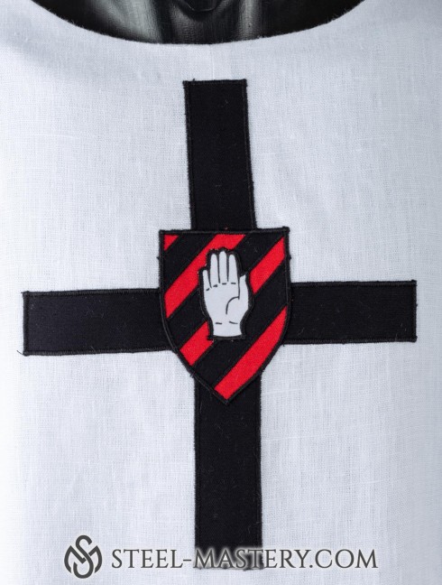 Knight tabard with the emblem of black cross and palm Categorías antiguas