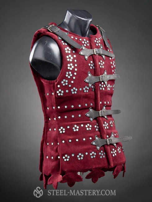 Women’s large-plate brigandine with flowers of rivets Brigandines