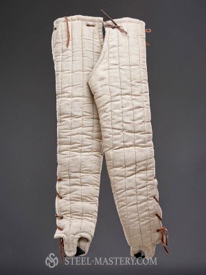 Padded chausses, linen, 5 layers Ready padded armour