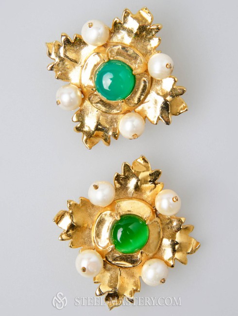 Brooch Megi with green onyx 1420-1520  Brooches and fasteners