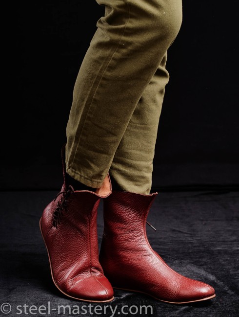 Medieval leather boots for woman Prêt à expédier
