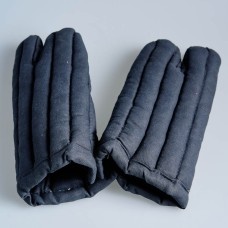 3-finger padded cotton gloves  image-1