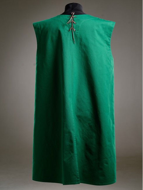 Sleevles green tabard with oak tree  Categorías antiguas