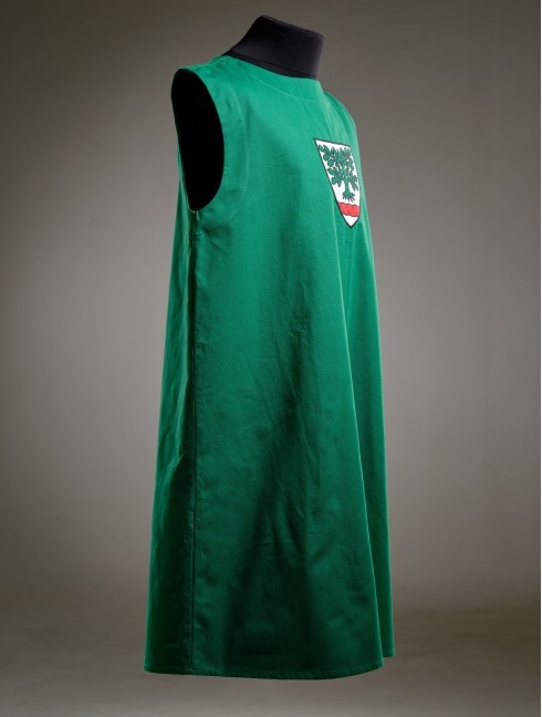 Sleevles green tabard with oak tree  Categorías antiguas