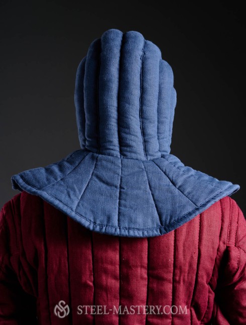 Padded cotton cap with pelerine Armures gambisonnées prêtes-à-porter