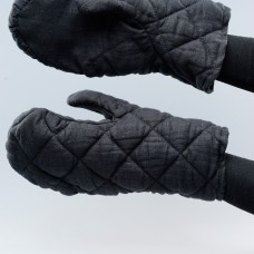 Padded mittens in stock  image-1