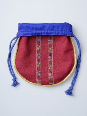 Medieval handbag with gold edging