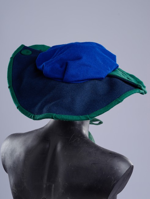 Landsknecht hat with cuts on brim Headwear