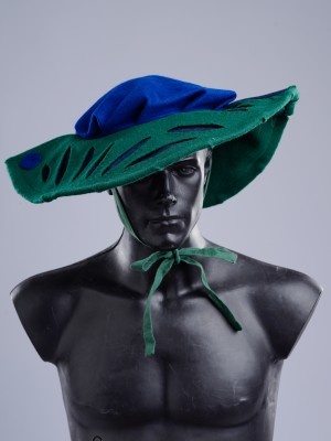 Landsknecht hat with cuts on brim Kopfbedeckungen