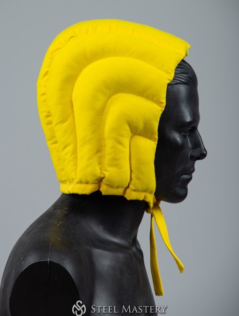 Padded yellow cap for helmet  Fertige Polsterrüstungen