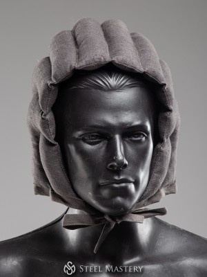 Padded grey cap for helmet