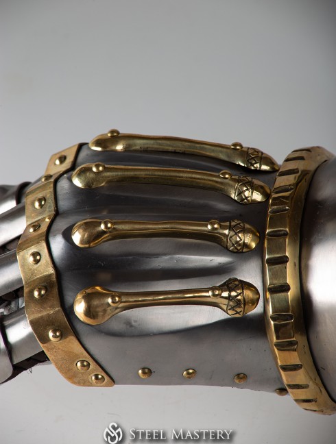 Milano Hourglass Gauntlets 1370-1390 years Armure de plaques
