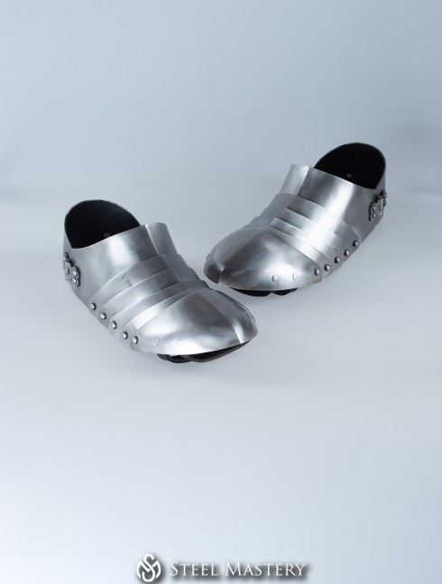 Milanese blunt toe sabatons, 1450-1485 years.  Corazza