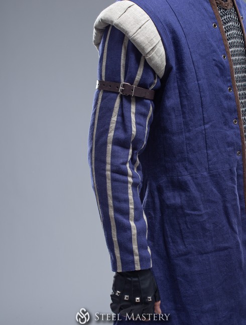 Vernon Roche's Blue Stripes Combat Gambeson (world of "The Witcher 3: Wild Hunt) Vecchie categorie