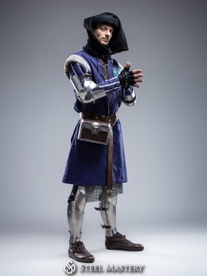 Vernon Roche's Blue Stripes Combat Gambeson (world of "The Witcher 3: Wild Hunt)