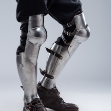 Vernon Roche's Plate Greaves with knees (world of "The Witcher 3: Wild Hunt) image-1