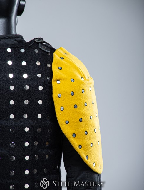 MUSTARD YELLOW COVERED SEGMENTED SPAULDERS XXL SIZE IN STOCK Versandfertig