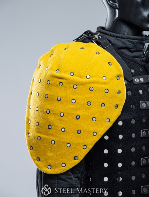 MUSTARD YELLOW COVERED SEGMENTED SPAULDERS XXL SIZE IN STOCK Versandfertig
