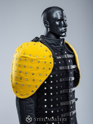 MUSTARD YELLOW COVERED SEGMENTED SPAULDERS XXL SIZE IN STOCK Pronte per essere spedite