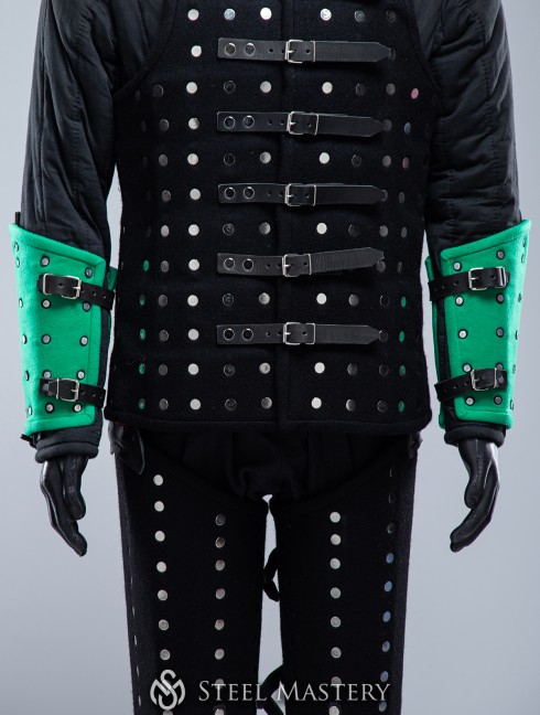 LIGTH GREEN WOOLEN MEDIEVAL BRACERS S SIZE IN STOCK Versandfertig