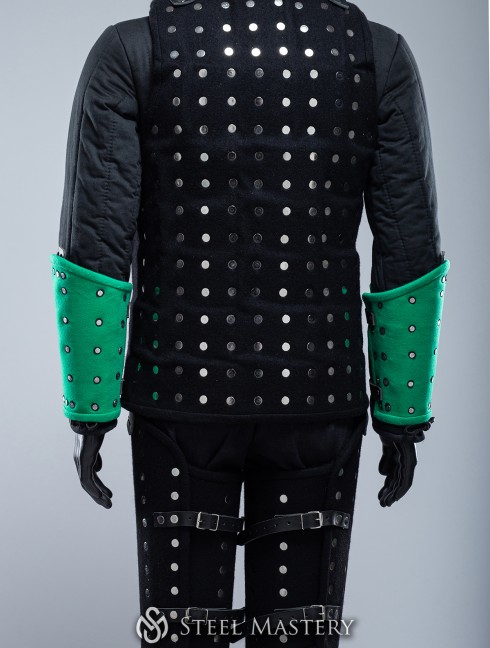 LIGTH GREEN WOOLEN MEDIEVAL BRACERS S SIZE IN STOCK Pronte per essere spedite