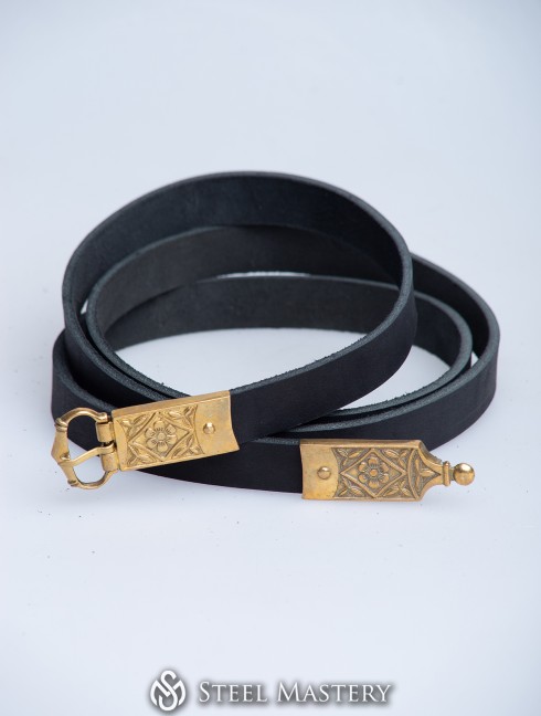Medieval belt, England,14-15 cent, black Cintos