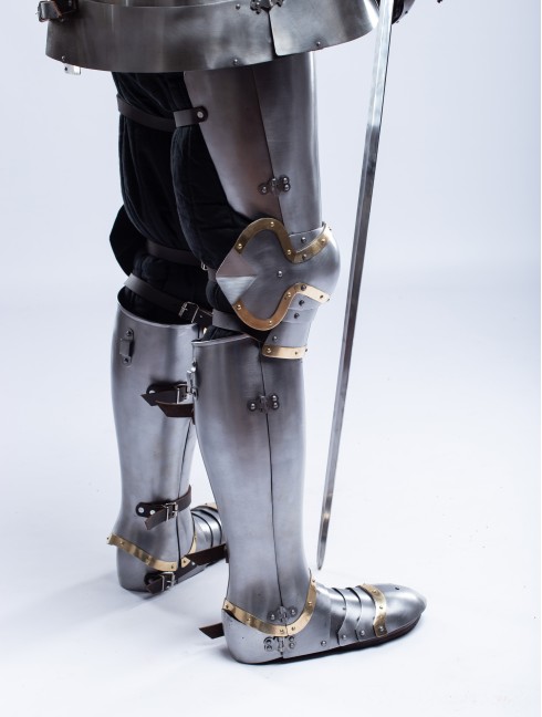 Plate legs armor in style of Chuburg 14th-15th c.  Plattenrüstungen