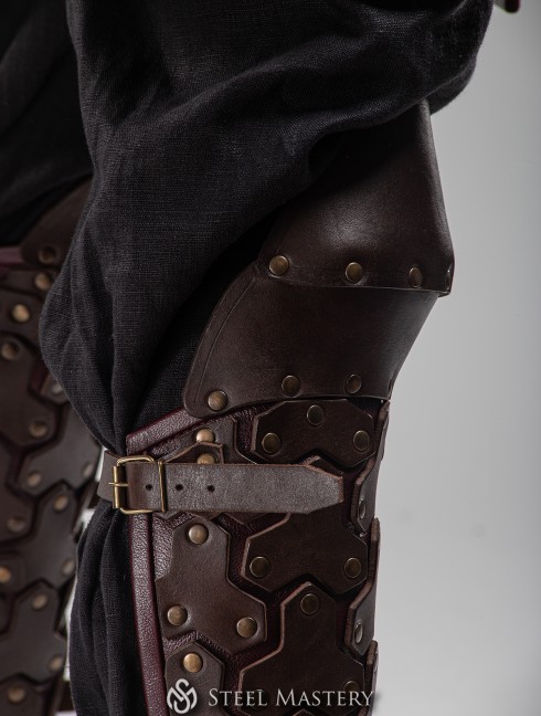 Star fantasy leather greaves with knee protection  Old categories