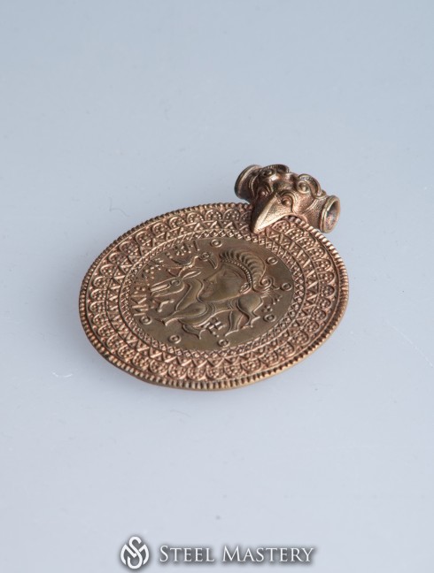 Brass braceates from the Bostorp treasure Vecchie categorie