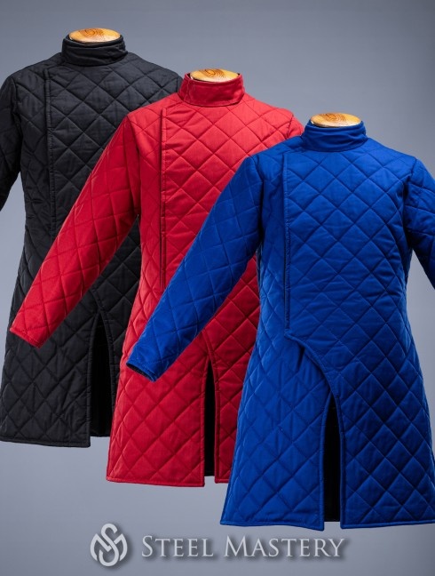 HEMA long gambeson in stock Gambesón.