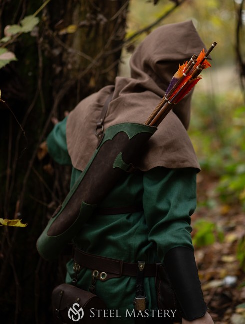 Archery quiver with green decorations Borse