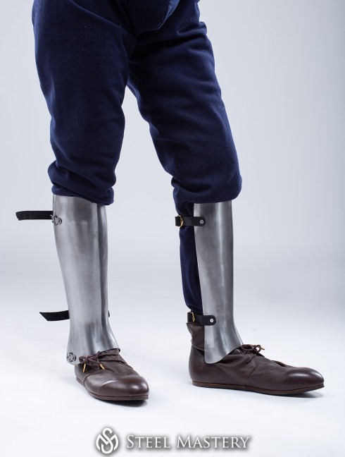 Hardened steel THREE QUARTERS GREAVES  Versandfertig