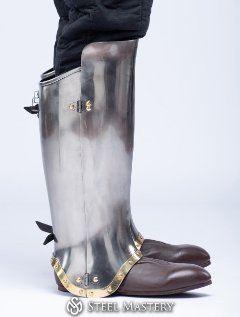 Titanium closed hinged greaves 1450-1485 years IN STOCK  Prêt à expédier