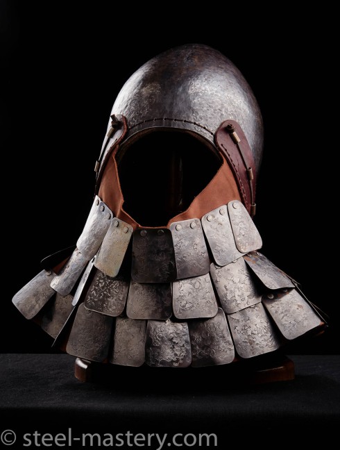 KNIGHT BASCINET HELMET OF XIV CENTURY WITH SCALE AVENTAIL IN STOCK  Pronte per essere spedite