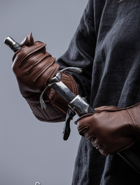 "Vanguard" Leather gloves  Armadura de placas