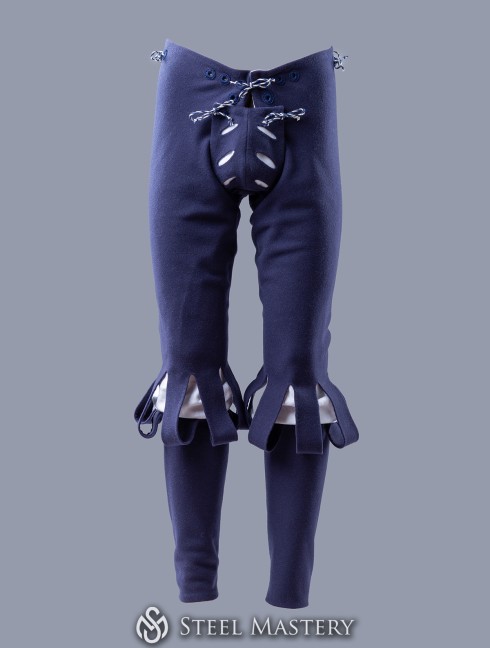 Tight chausses with slashed on knees Beinlinge und Hosen