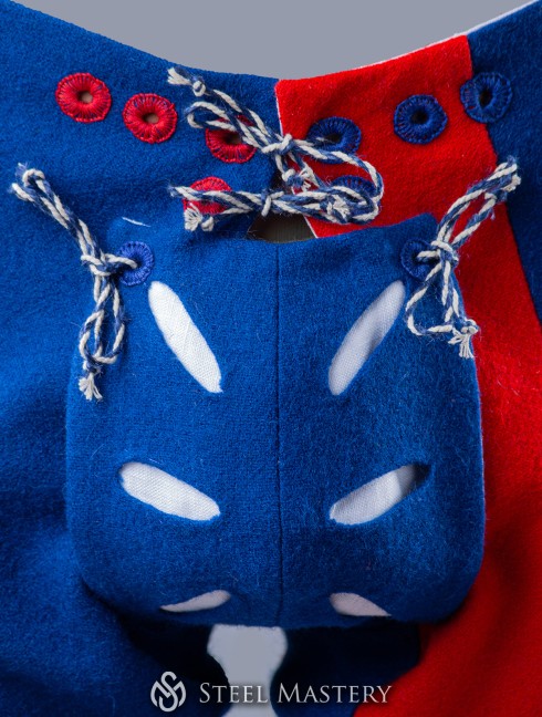 CHAUSSES STRETTI IN STILE WARHAMMER Cappelli e pantaloni
