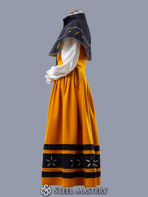 Landsknecht pelerine with cuts Old categories