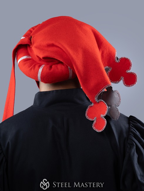 Short chaperon of the XV century Headwear