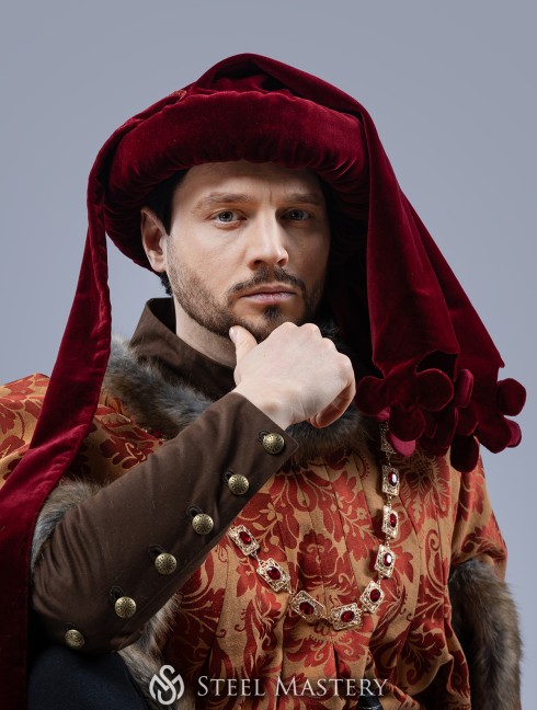 Mid-length chaperon of the XV century Headwear
