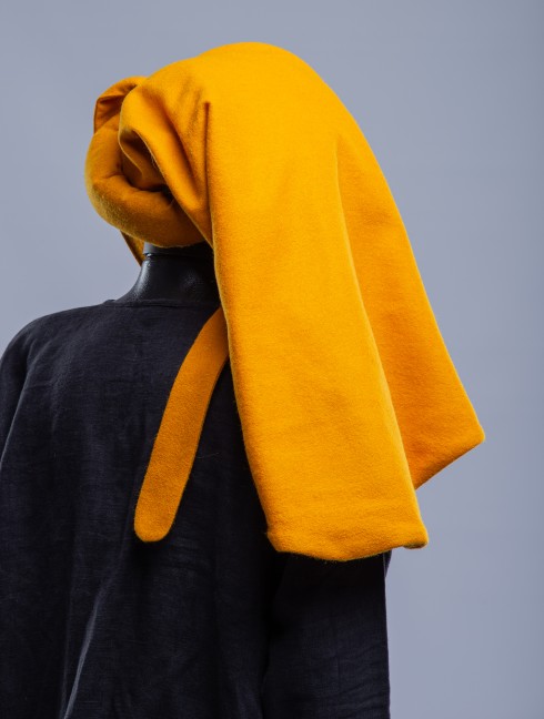Yellow woolen chaperon XV century in stock