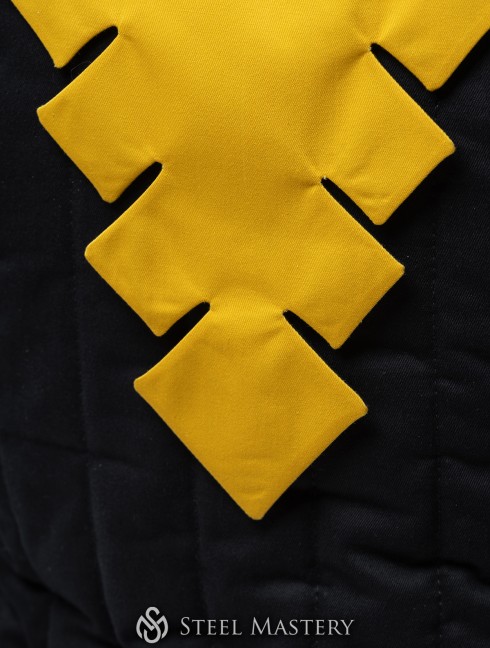 Torse médiéval torsadé avec manteau à queue Couvre-chefs