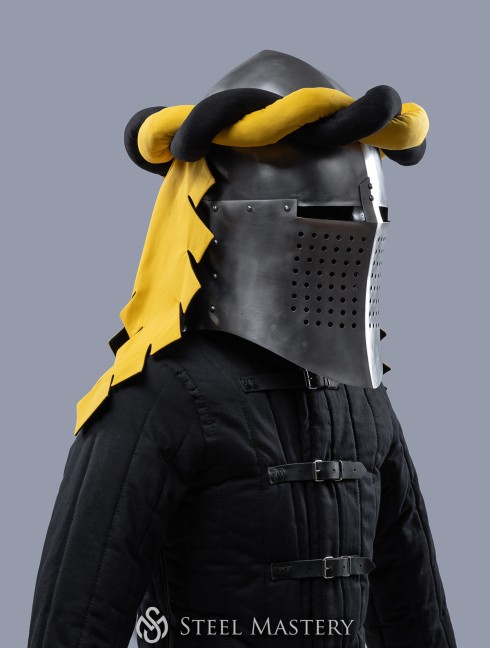 Torse médiéval torsadé avec manteau à queue Couvre-chefs