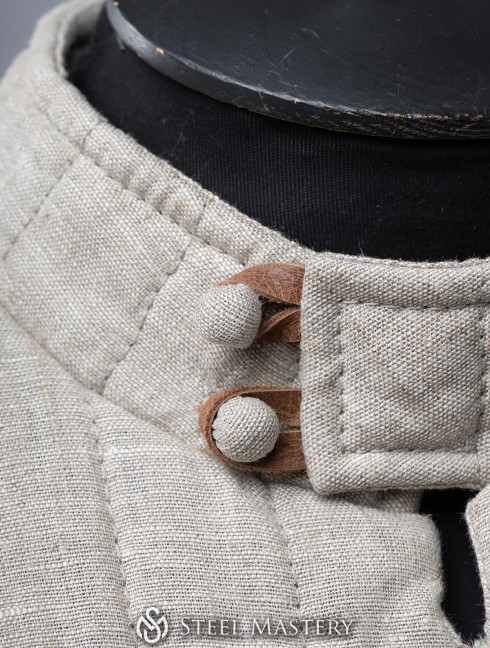 Ärmelloses Aketon — 13. Jahrhundert Gambeson