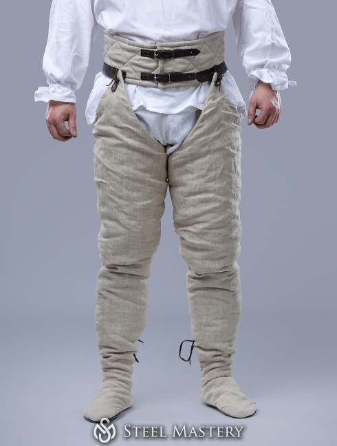 Chausses Matelassées Longues — XIIIe Siècle Chausses gambisonnées