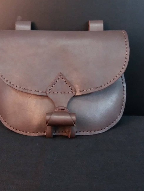 Leather bag with valve Bags