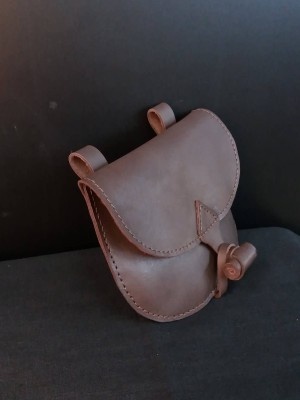 Leather bag with valve
