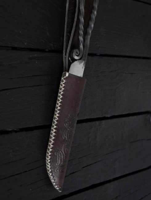 Leather knife sheats Sacs
